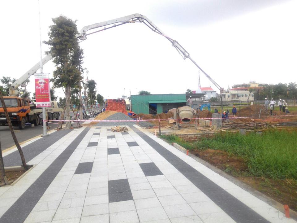 nha dang xay van phuc riverside ngay 20-9